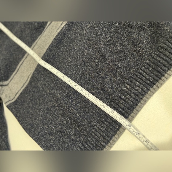 Daniele Blasi Italy Thick partialWool Sweater
1/4 Zip Neck Gray Striped … - Picture 10 of 10